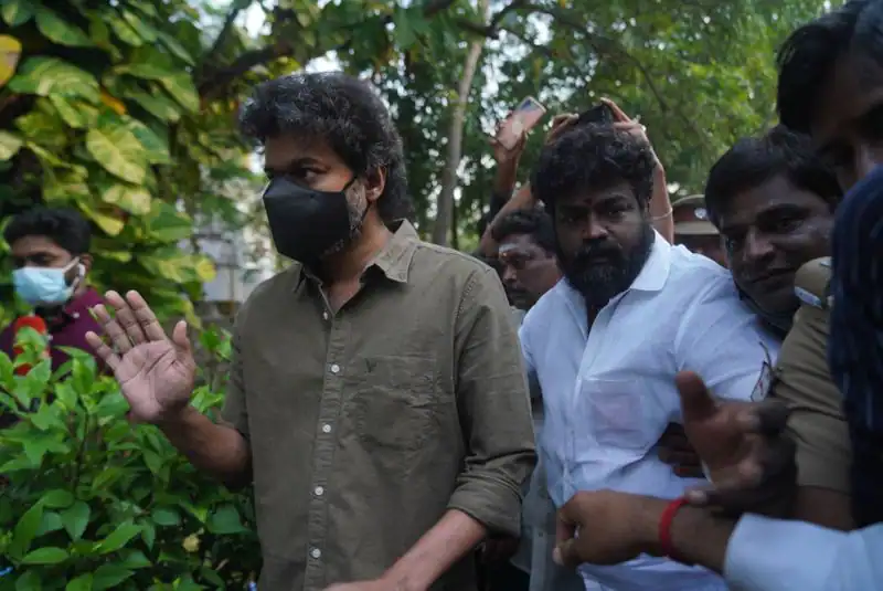 Vijay casted his vote in local body election