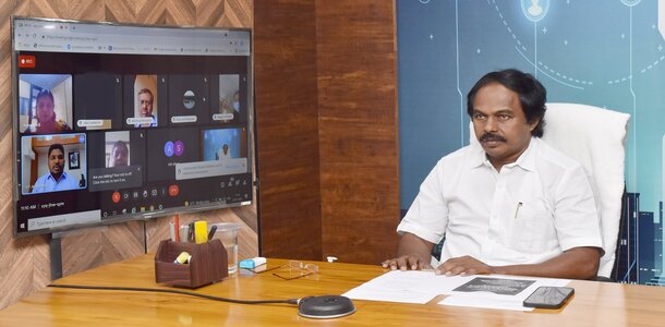 Tamilnadu Information Technology Minister Said Start It Park Secondary Cities