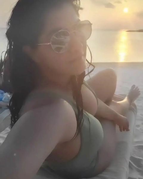 Varalaxmi sarathkumar hot video in bikini posted on instagram