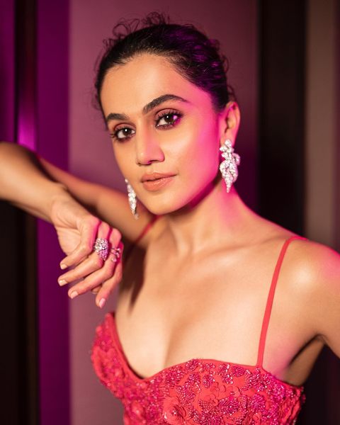 Tapsee pannu red dress hot photoshoot