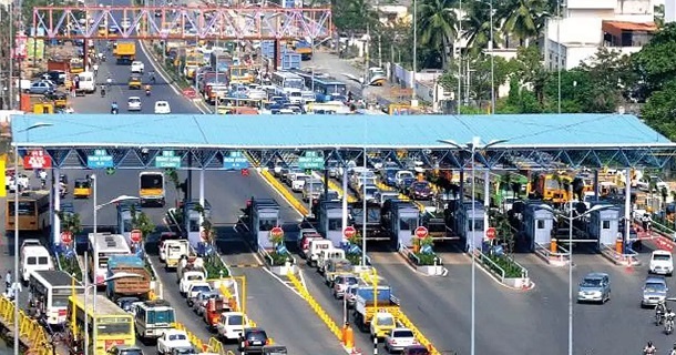 6 toll gates to be closed in tamilnadu due to nitin katkari announcement on rules