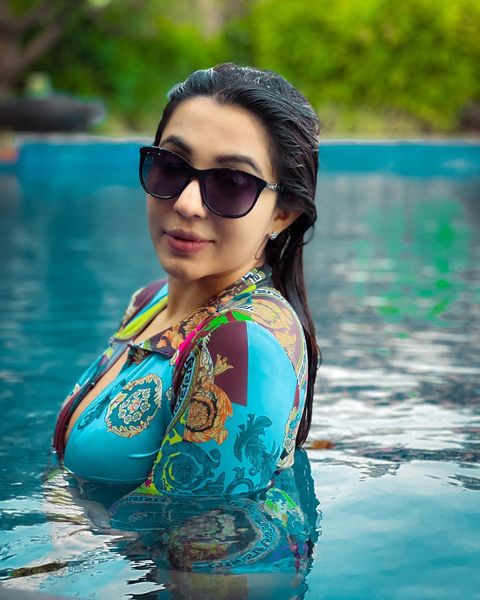 Parvati nair hot bikini dress photoshoot viral on social media