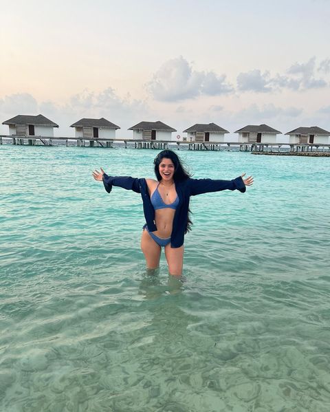 Divyabharathi hot 2 piece bikini in maladives getting viral