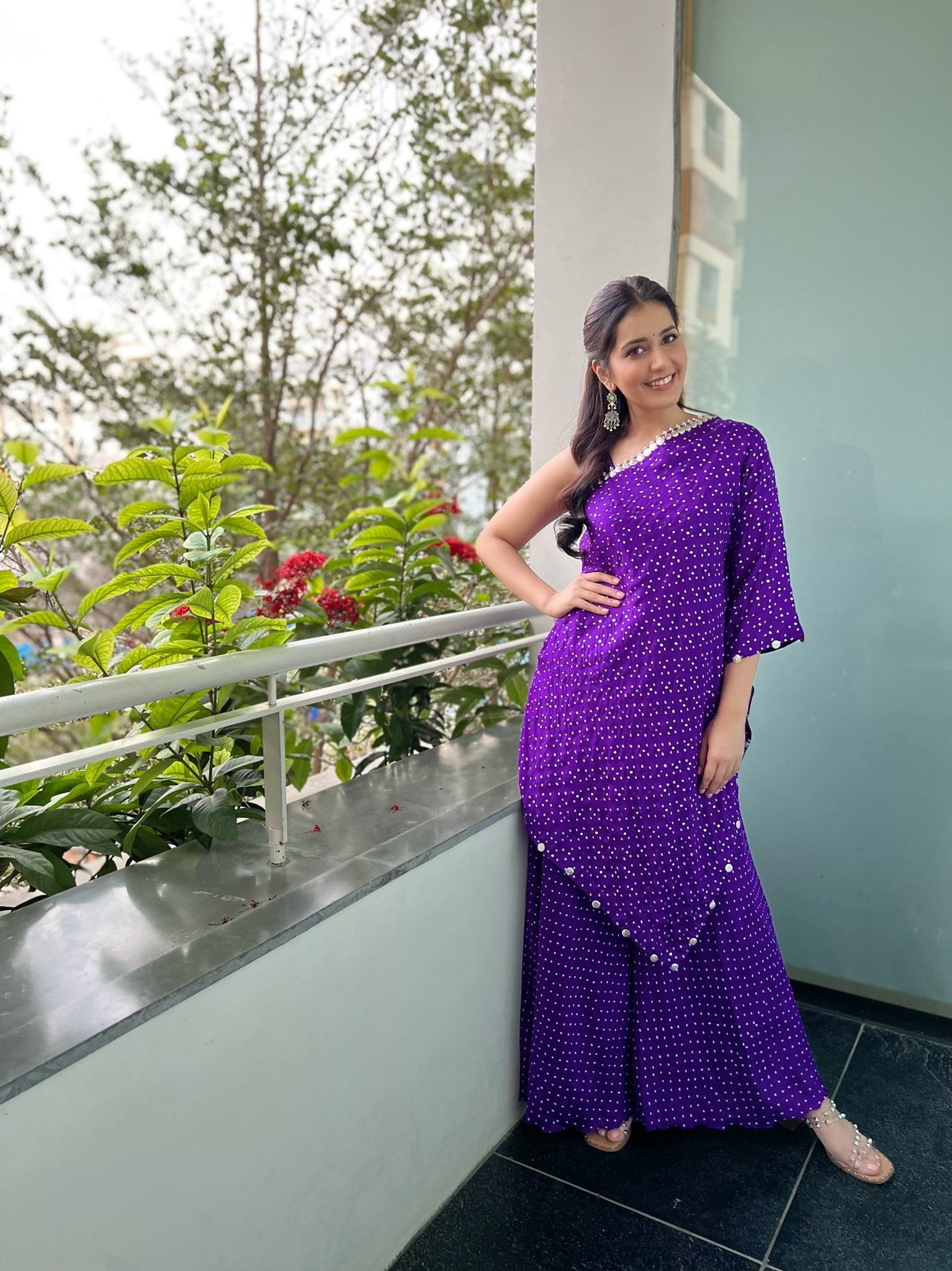 Rashi khanna hot single side sleeveless purple colour dress