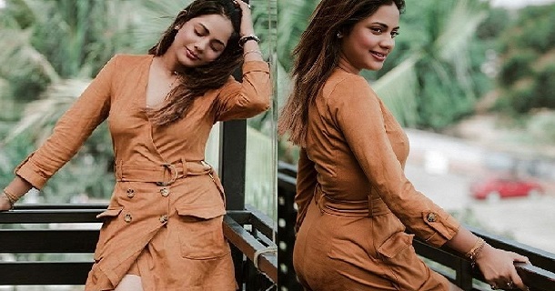 Aiswarya dutta hot dress photoshoot showing thighs