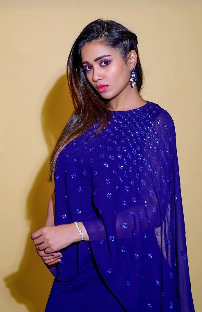 Nivetha pethuraj hot clicks in full closed blue dress getting viral