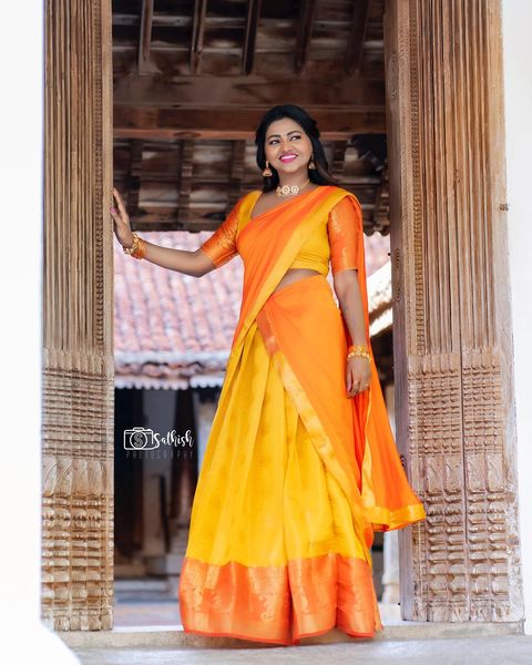 Shalu shammu hot look in half saree seeking attention