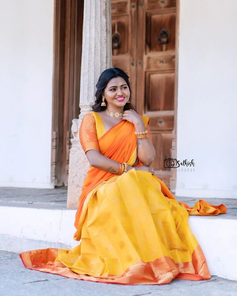 Shalu shammu hot look in half saree seeking attention
