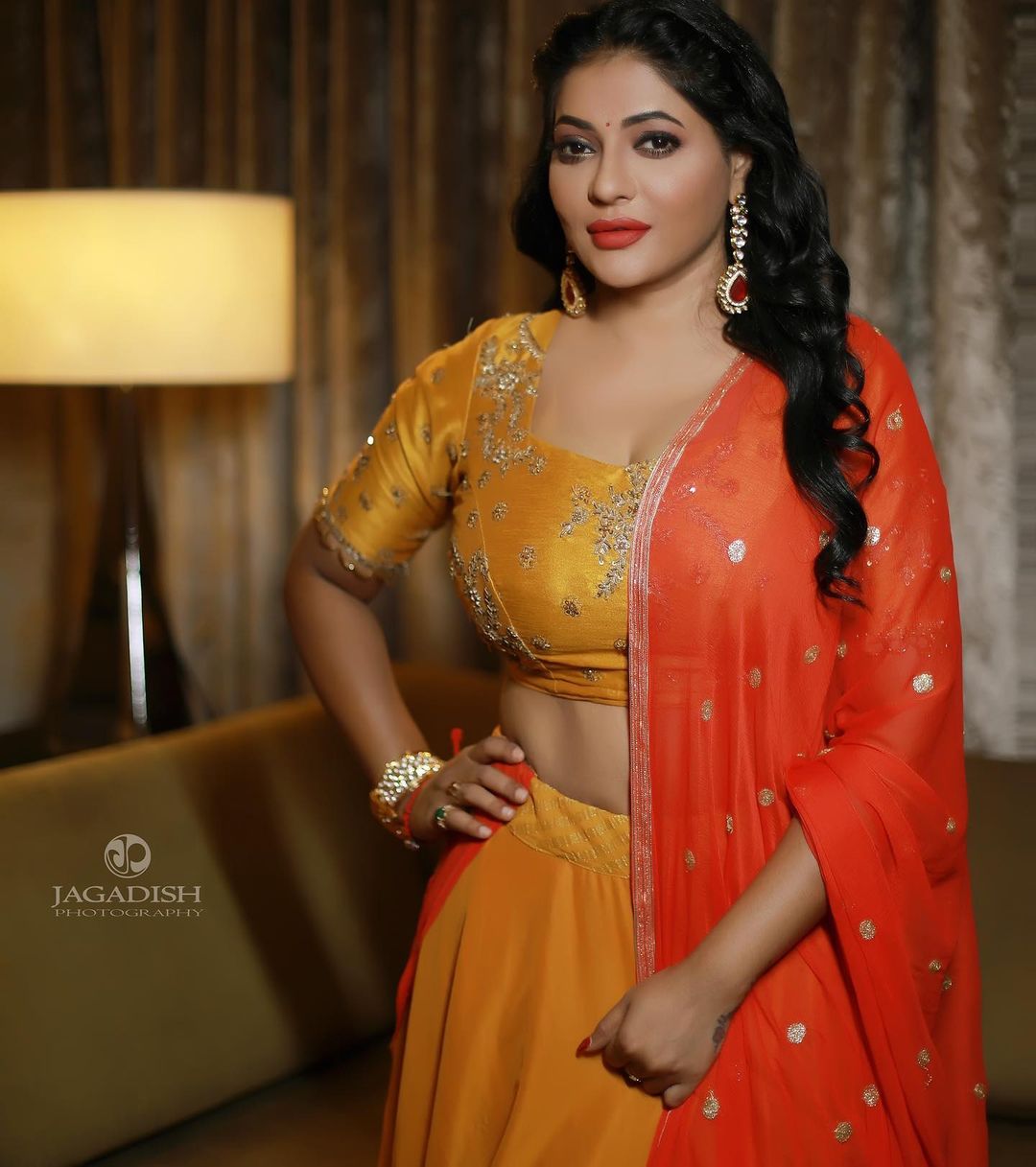 Reshma pasupuleti hot photos and video special for vijay awards