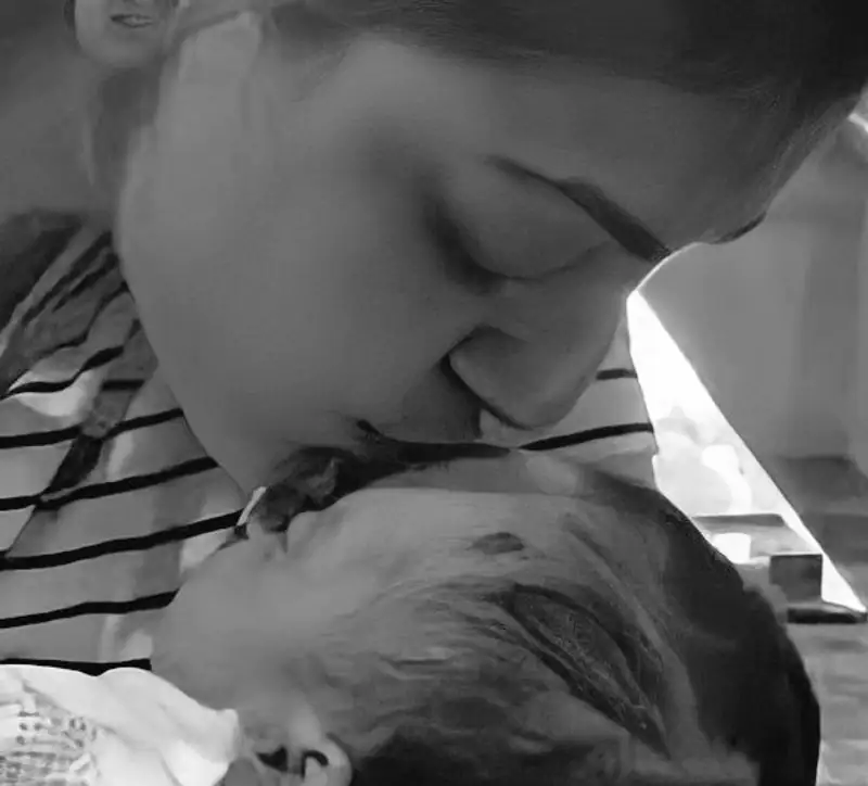 Kajal agarwal posts heartfelt note on holding baby after delivery and shares her feelings