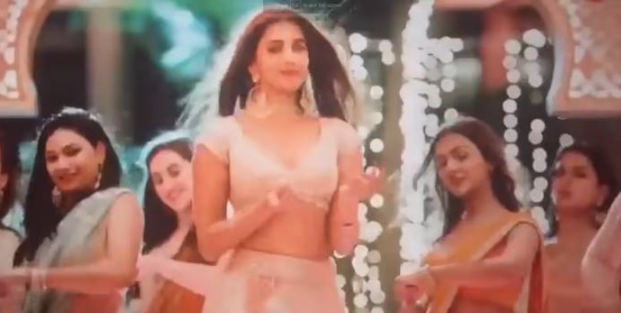 Arabic kuthu dance steps by pooja hegde at starting video viral on social media