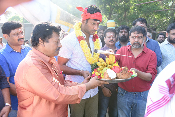 Sandakozhi film to be acted by vijay but he missed the script
