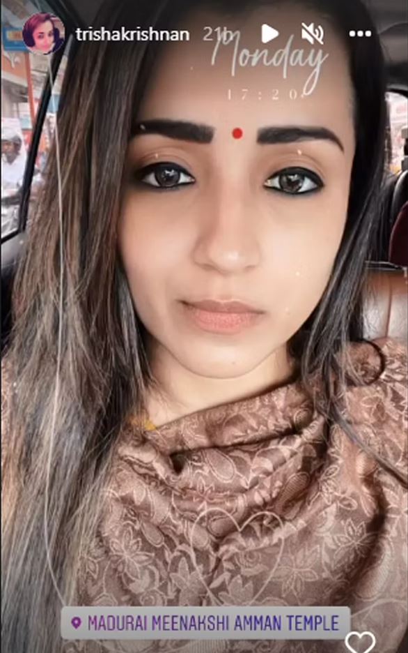 Trisha shares photo from madurai ghilli shooting spot after 18 years