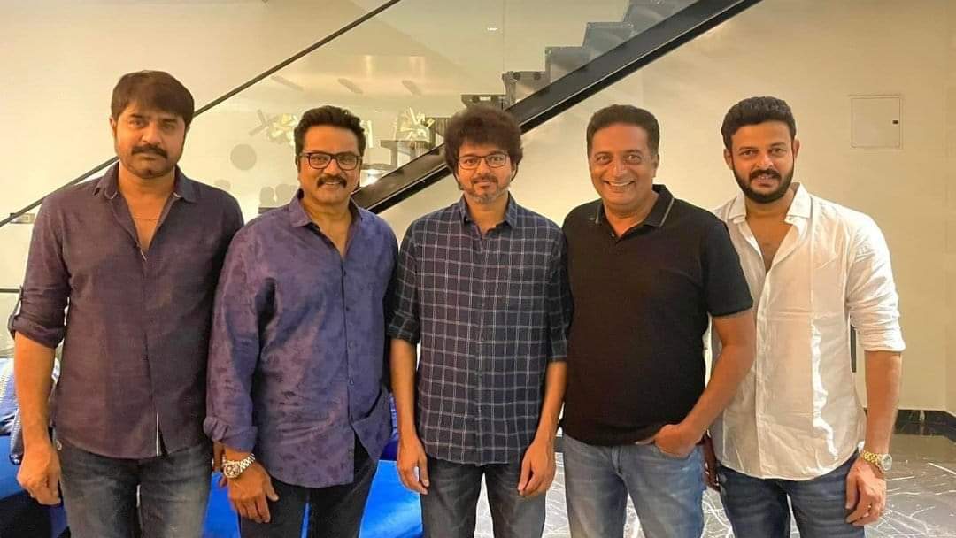 Vijay with thalapathy66 cast and crew members latest photo getting viral on social media