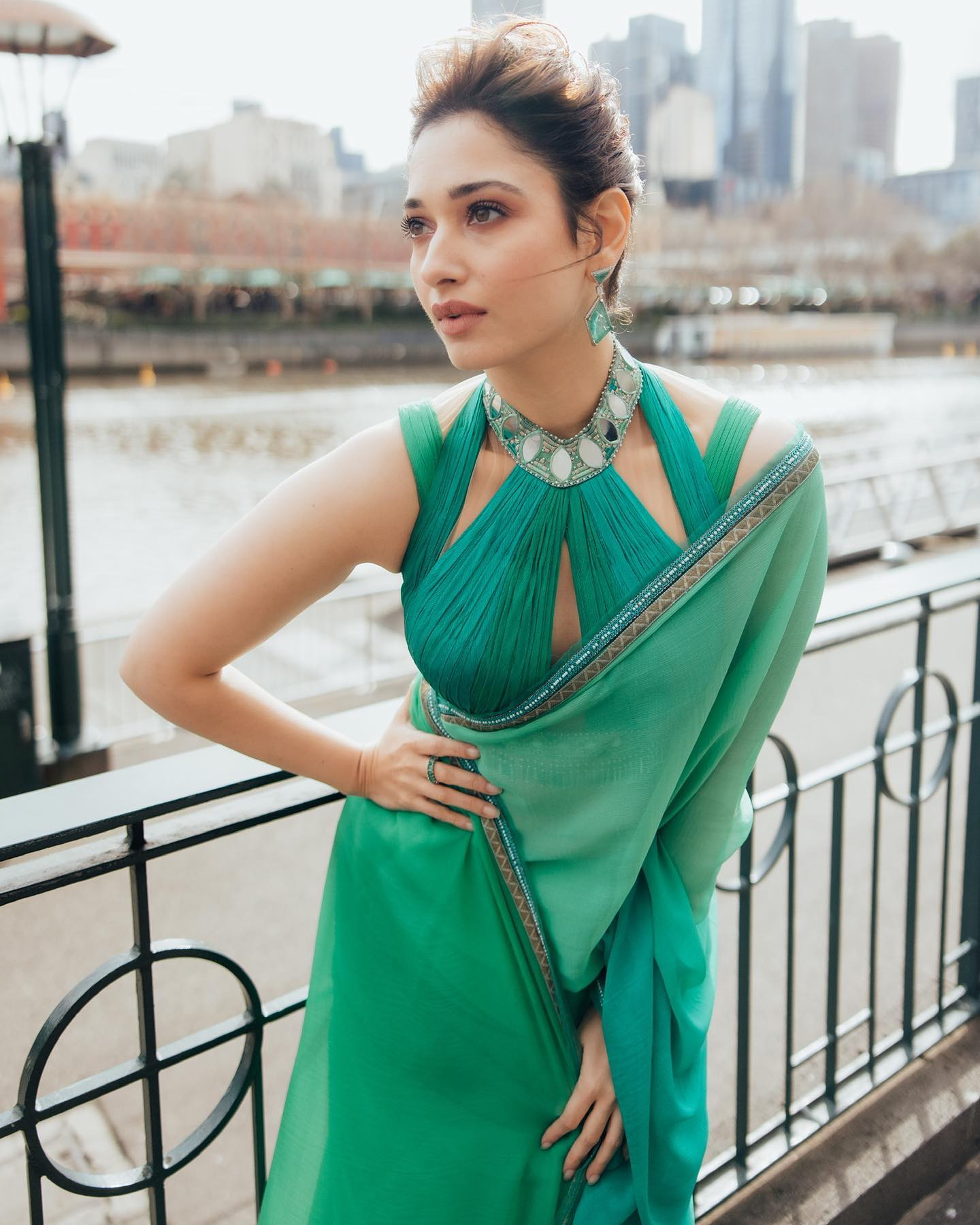 tamanna arrived in glamour saree in temple for pooja