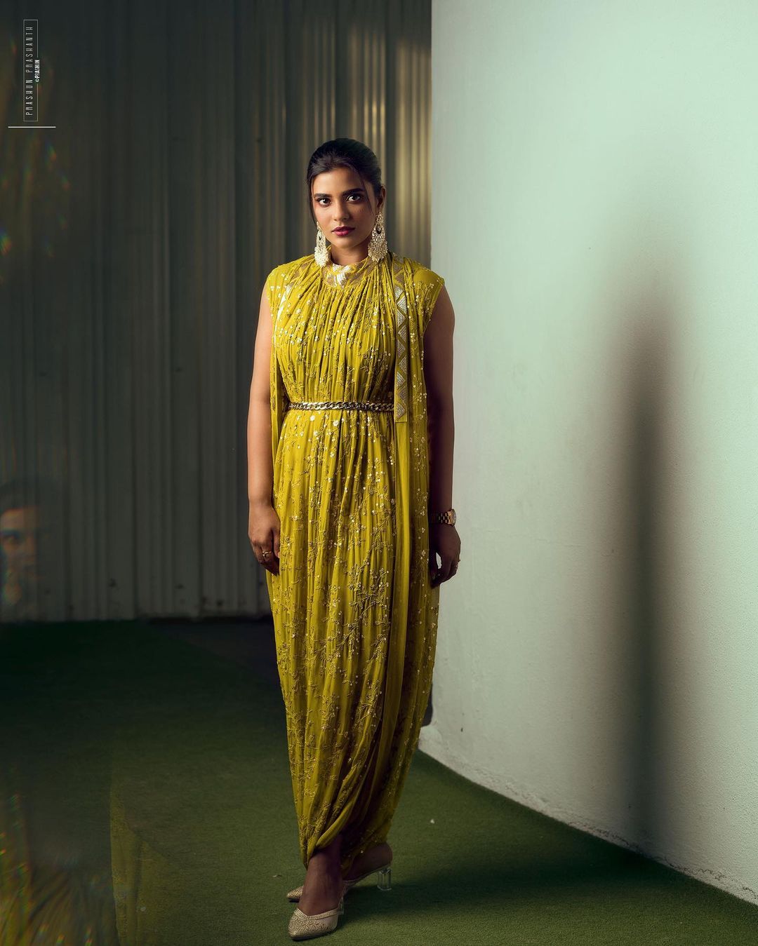 aiswarya rajesh latest photos in full dress