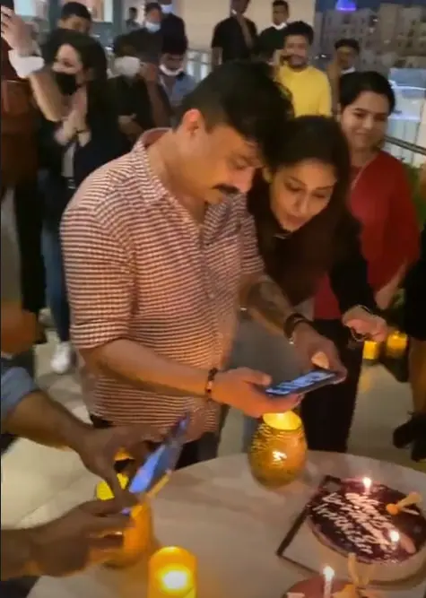 nayanthara surprised vignesh shivan on his birthday celebrating in front of burj khalifa towers
