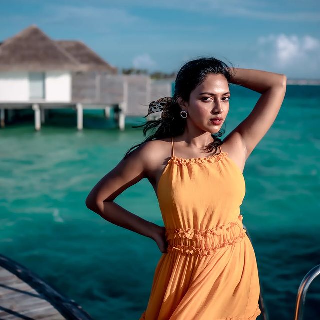 amala paul hot photos in vacation mode getting viral