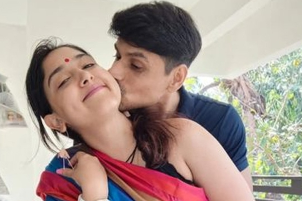 ira khan and nupur kissing in public place images getting viral