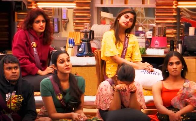 suspicious things happened in biggboss house popular actress and some contestants got scared