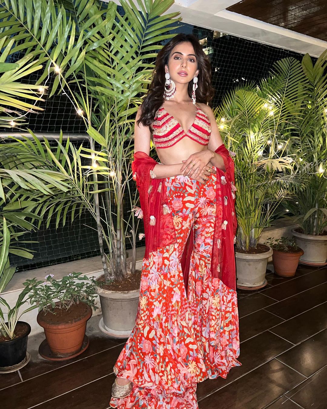 rakul preet singh hot photos in glamour dress getting viral