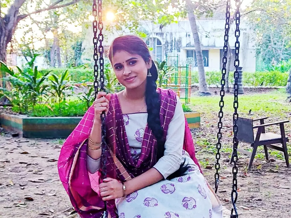 serial actress rithika married vijay tv creative producer vino and photos viral