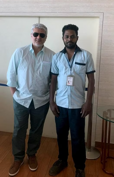 ajith new look photos spotted in airport getting viral as ak62 looks