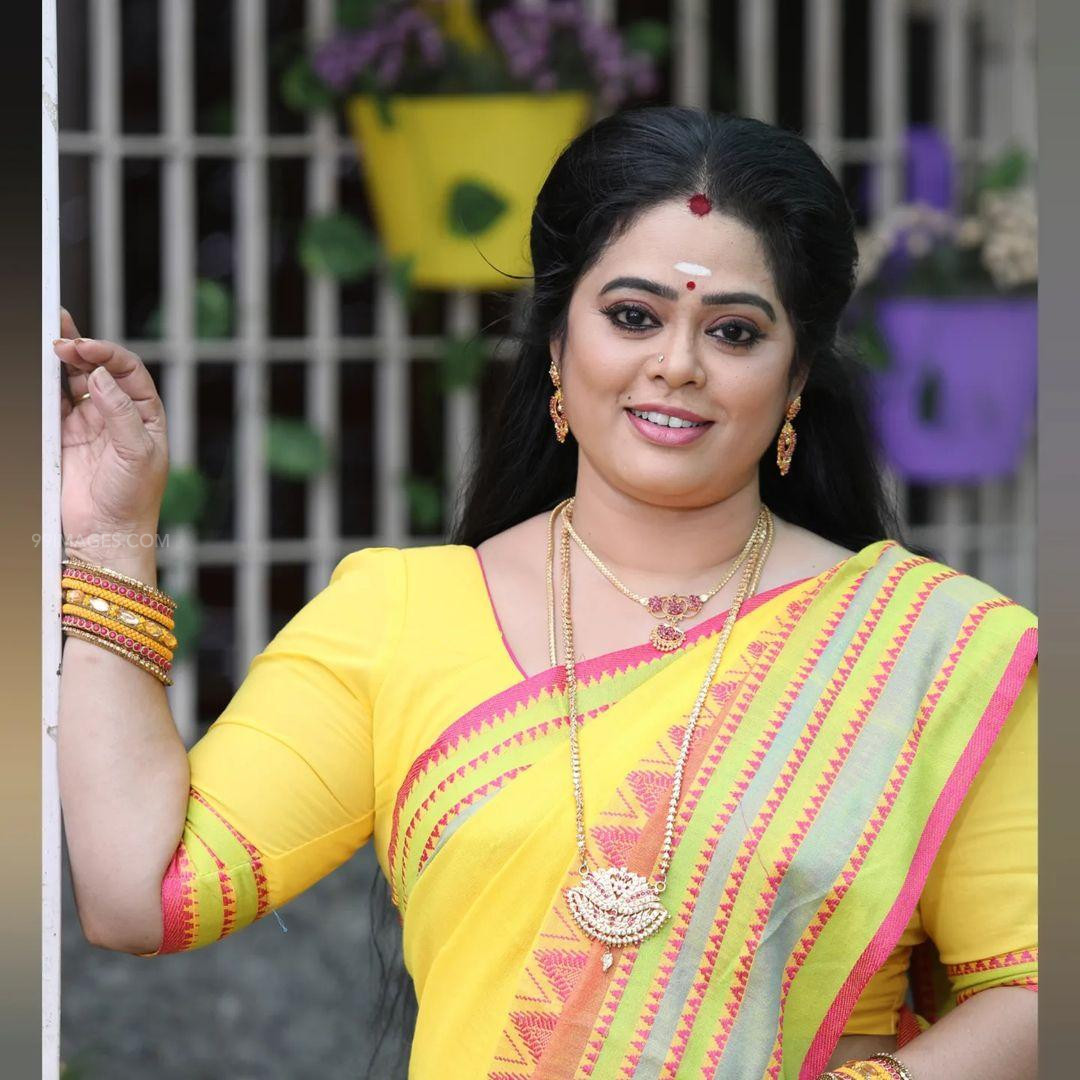 actress devipriya caught in wrong case due to false compaint