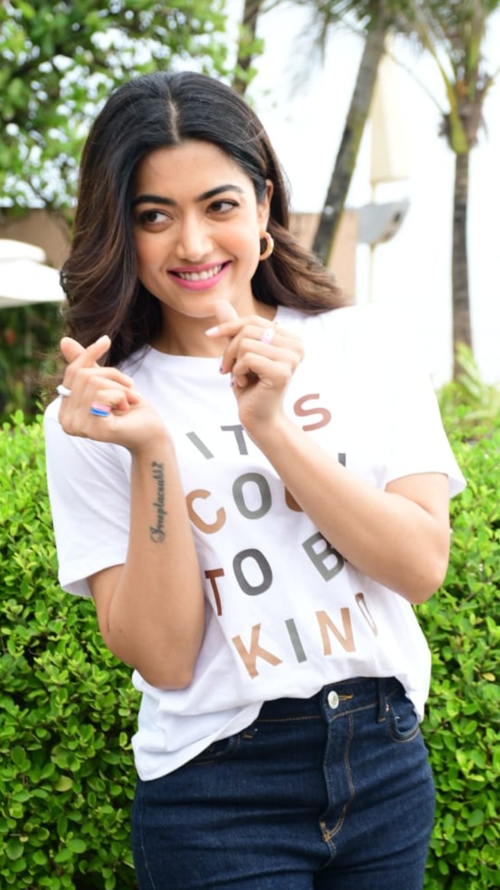 the-girlfriend-first-look-rashmika-mandanna-is-intriguing-in-this-unusual-love-story