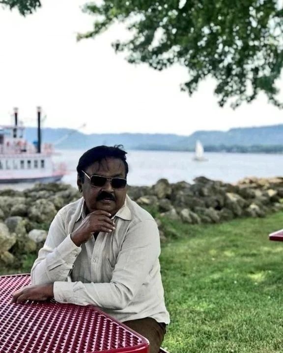 actor vijayakanth unseen photos getting viral on social media